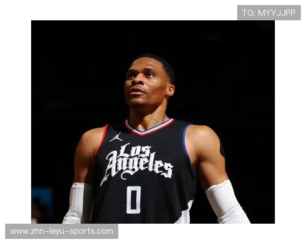 国王在威少带领下崛起，黑马成色十足，国王队威廉姆斯球衣